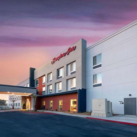 Hampton Inn Needles Buitenkant foto