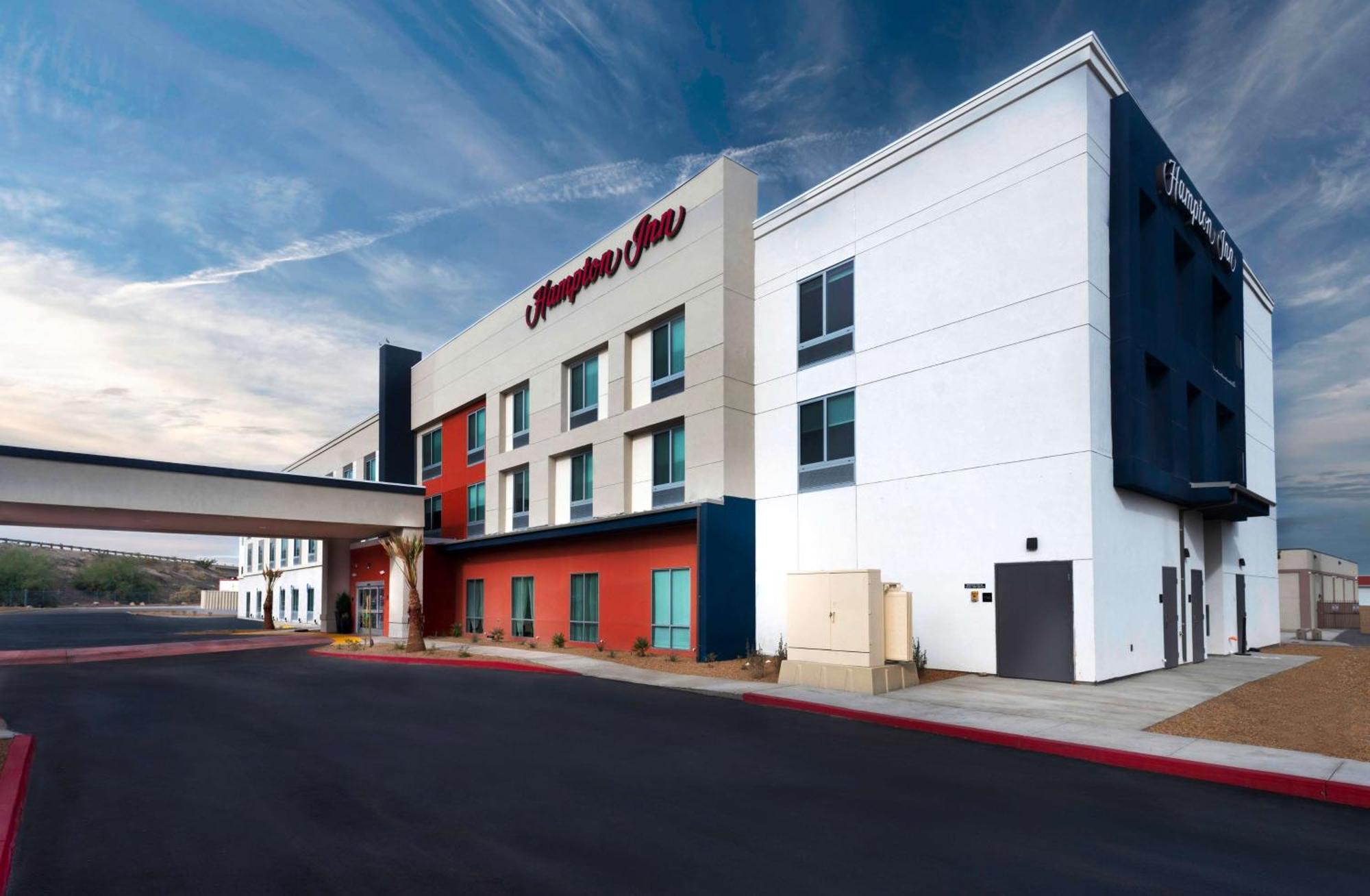 Hampton Inn Needles Buitenkant foto